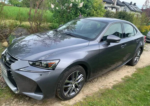 lexus is Lexus IS cena 119000 przebieg: 28530, rok produkcji 2018 z Kraków